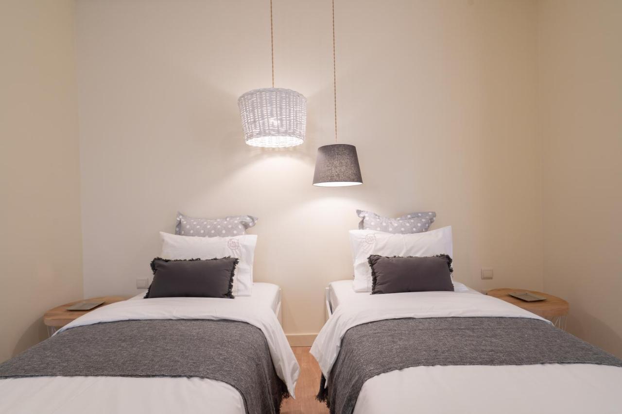 Апартаменты Gaya Avenue Flats - Elegant Contemporary Flats With Balcony Вила-Нова-ди-Гая Экстерьер фото