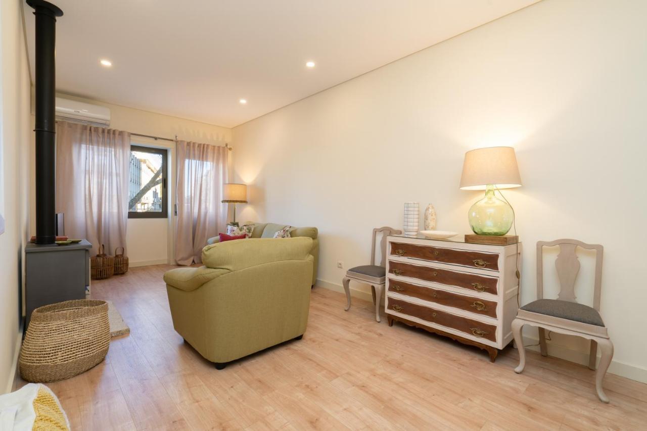 Апартаменты Gaya Avenue Flats - Elegant Contemporary Flats With Balcony Вила-Нова-ди-Гая Экстерьер фото